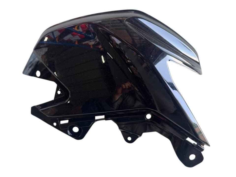 BENZİN DEPO ARKA KAPAK SAĞ (SİYAH) (N62241790D) TVS RAİDER 125