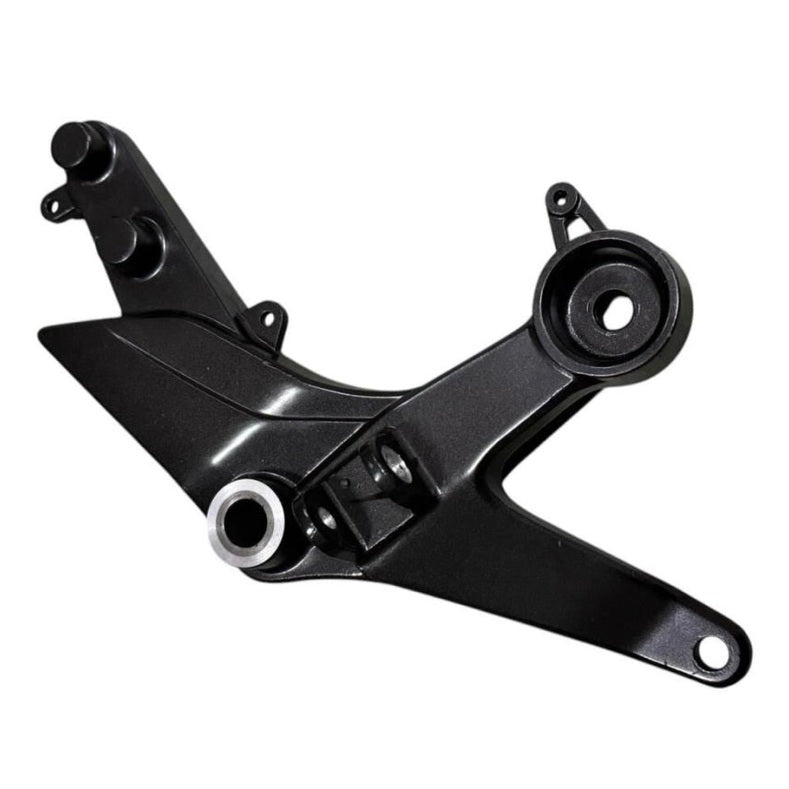ÖN BASAMAK BRAKETİ TVS (N9125980) APACHE RTR 200 SAĞ